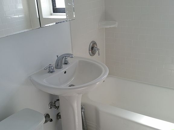 3rd image of 18830 87th Dr APT 2N