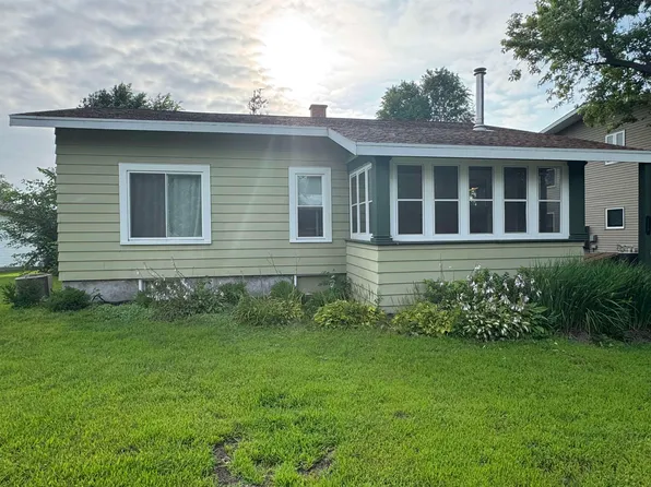 119 N 3rd St, Muscoda, WI 53573