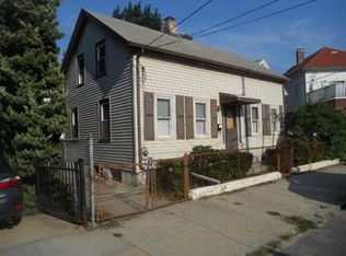 132 Commodore St, Providence, RI 02904