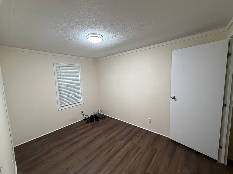 200 Pecan St — Photo 14
