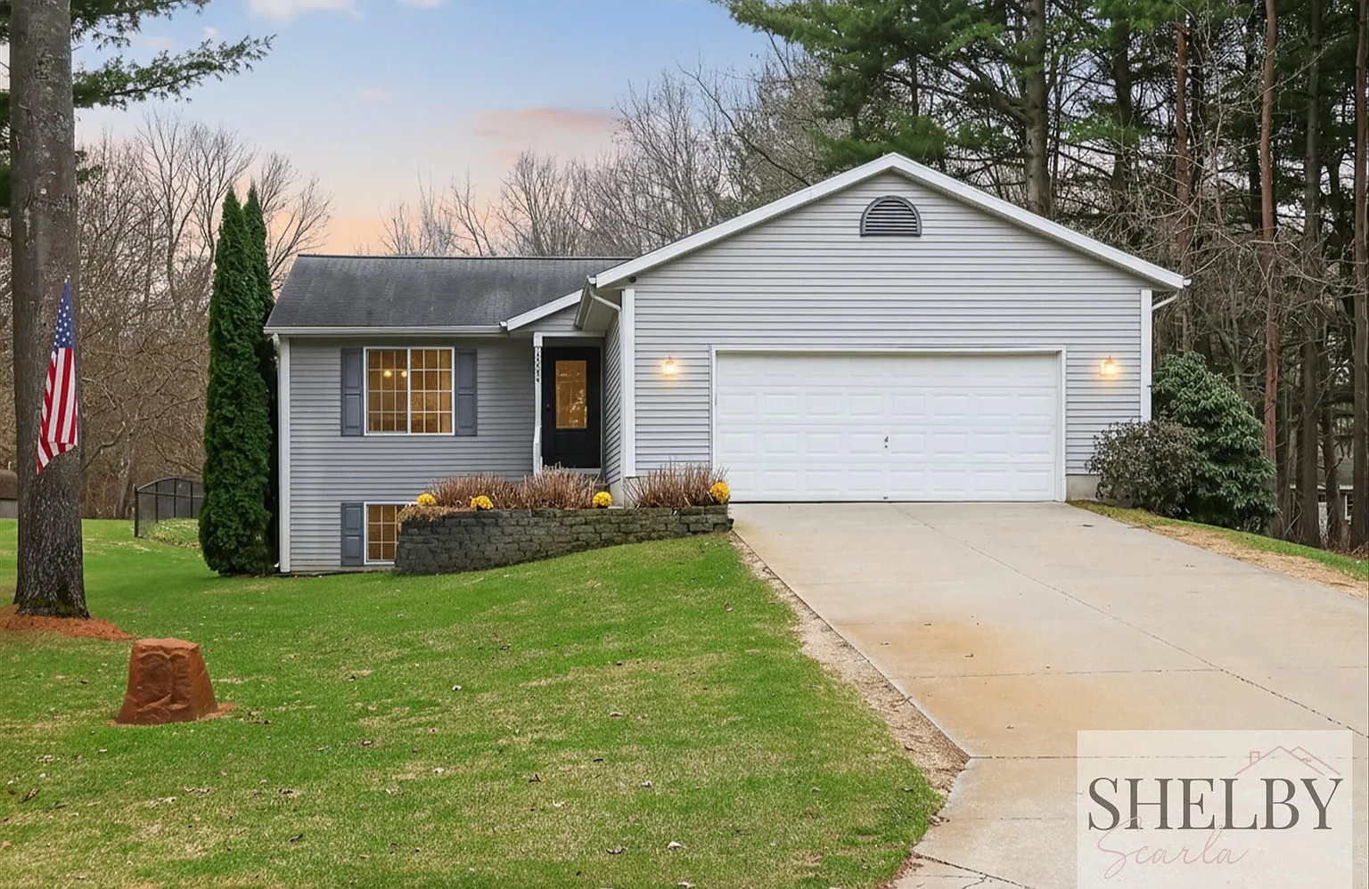 12294 Holmden Dr NE photo 1