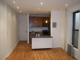 Rented by Wolf Brokerage LLC