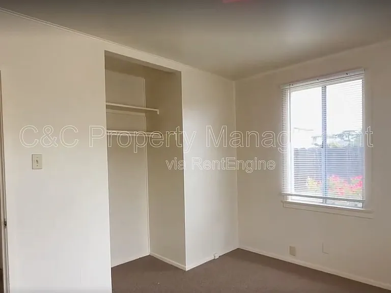 225 Carmel Ave #E — Photo 3