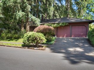5745 SW Glenbrook Rd, Beaverton, OR 97007