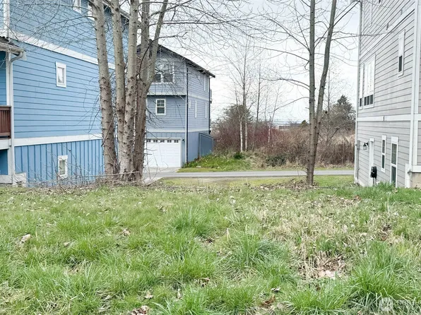 1625 Bayview Ave, Blaine, WA 98230