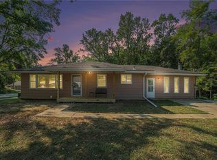 3516 Karnes Rd, Saint Joseph, MO 64506