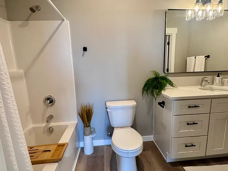 2894 Dover Ave NW — Photo 11