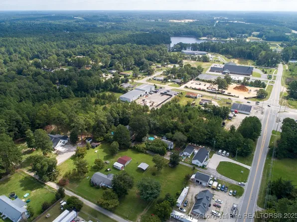 7604 Raeford Rd, Fayetteville, NC 28304