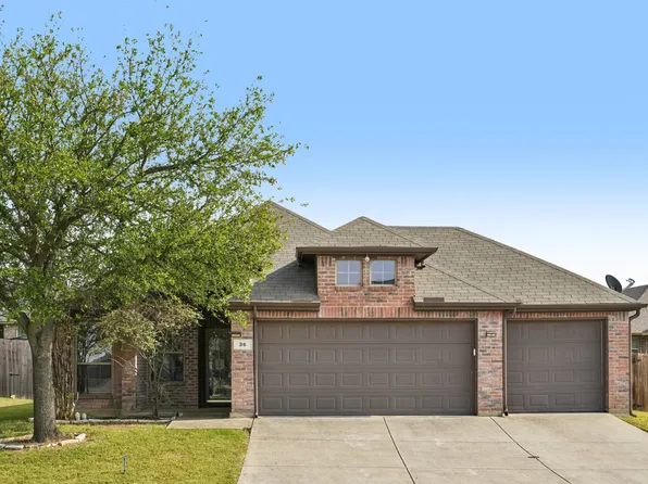 36 Heron Dr, Sanger, TX 76266