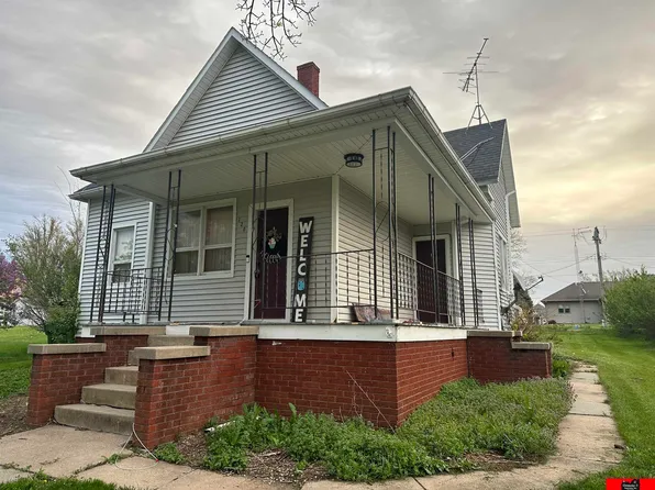 120 N Ash St, Dodge, NE 68633