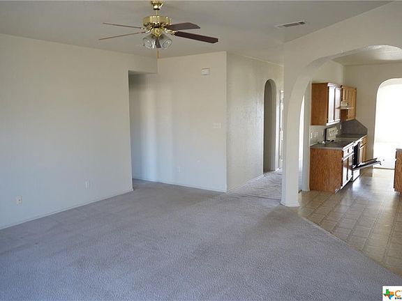 3rd image of 2613 Curtis Dr