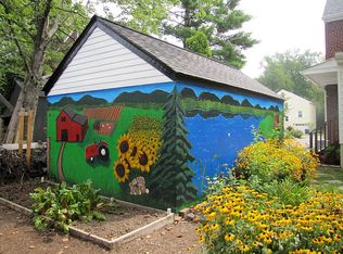 2840 Brook Dr, Falls Church, VA 22042