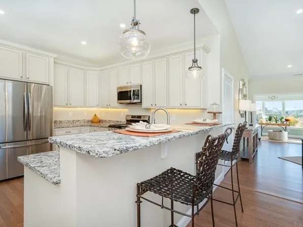 66 Park Hill Ave #126CT, Millbury, MA 01527