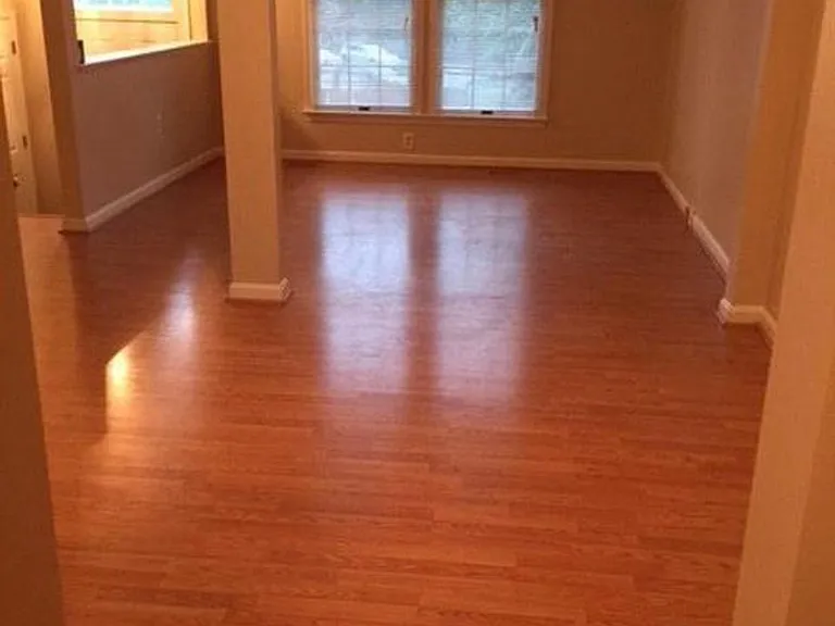 2434 Dunmore Ct — Photo 3