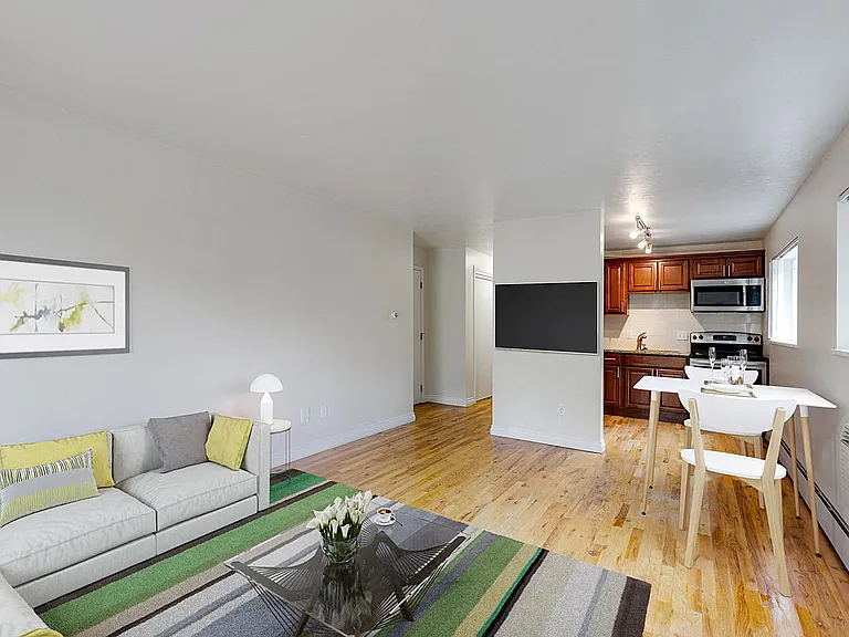 1362 Clayton St — Photo 2