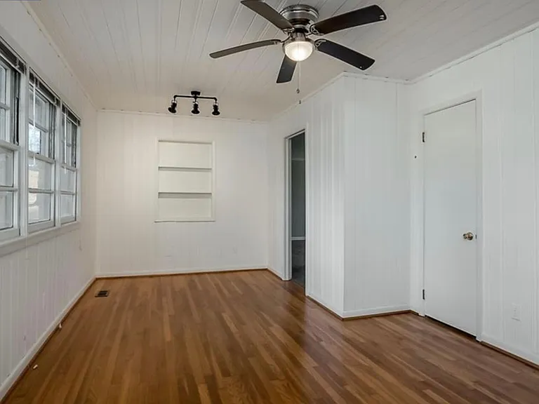 1409 Union Chapel Rd — Photo 3