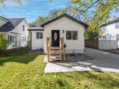 2014 E 13th St, Des Moines, IA, 50316
