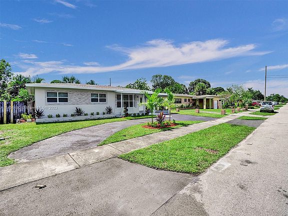 4th image of 3160 SW 20th Ct