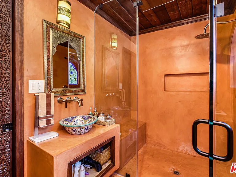 3092 Laurel Canyon Blvd — Photo 18