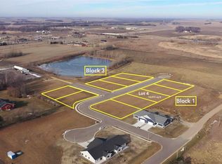 113 Bluestem Dr, Blue Earth, MN 56013