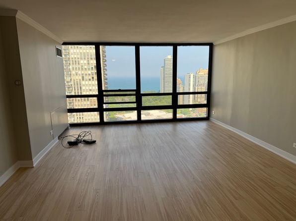1636 N Wells St APT 2907