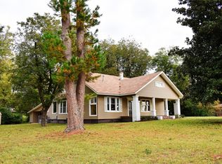 203 NE 4th St, Antlers, OK 74523