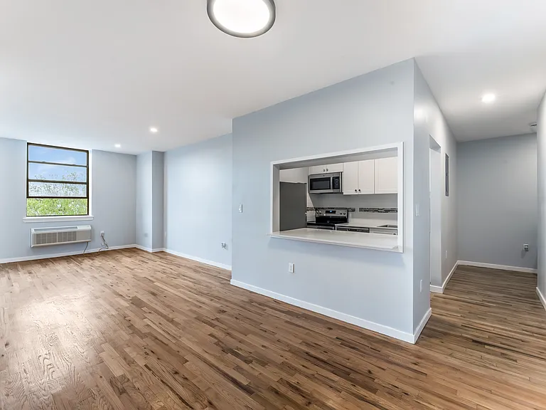 44 Sherman Ave #4B — Photo 13