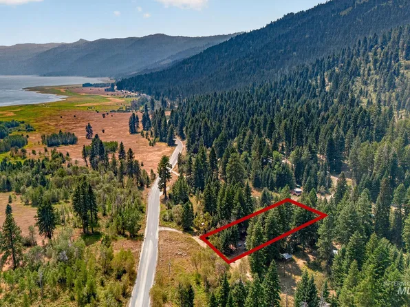 1677 Aspen, Donnelly, ID 83615