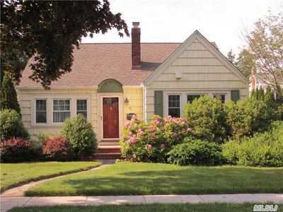 93 Crowell St, Hempstead, NY, 11550