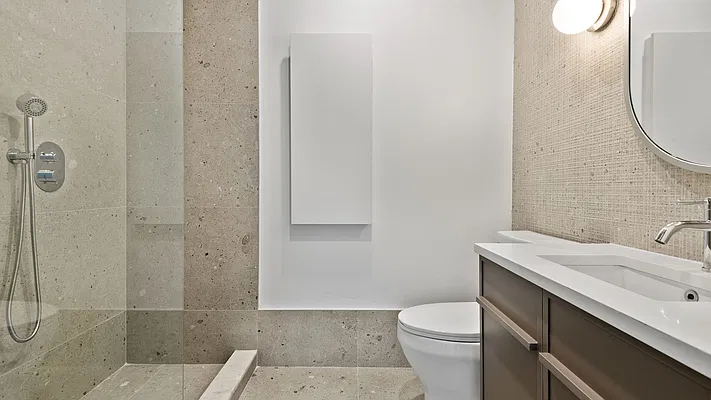 Bathroom, photo 2