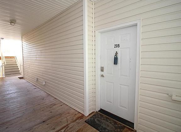 2nd image of 33 Kassebaum Ln APT 205