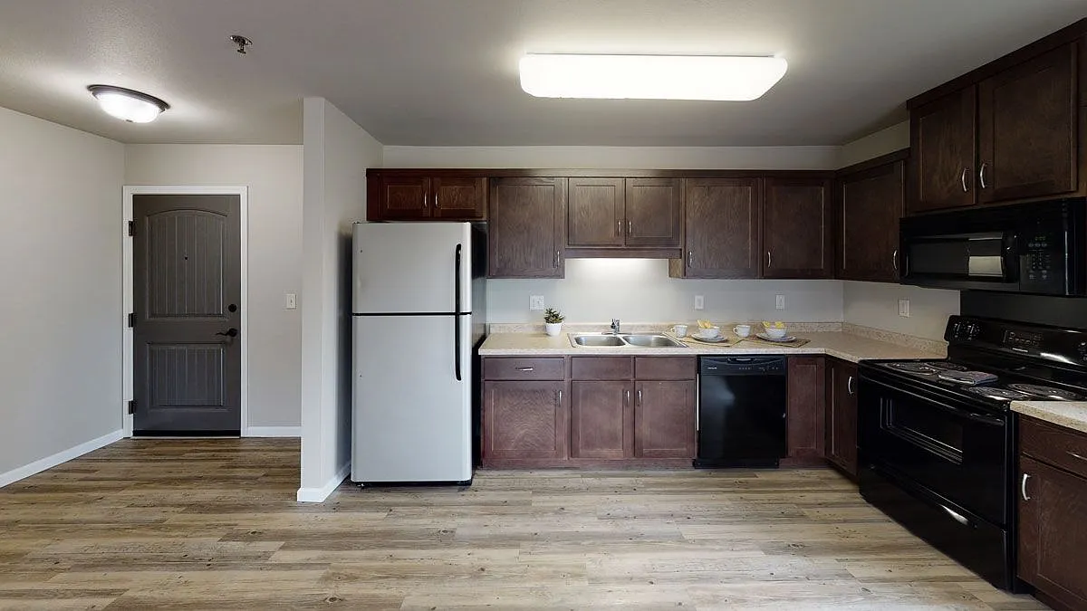 Renaissance Heights Apartment Homes — Photo 2