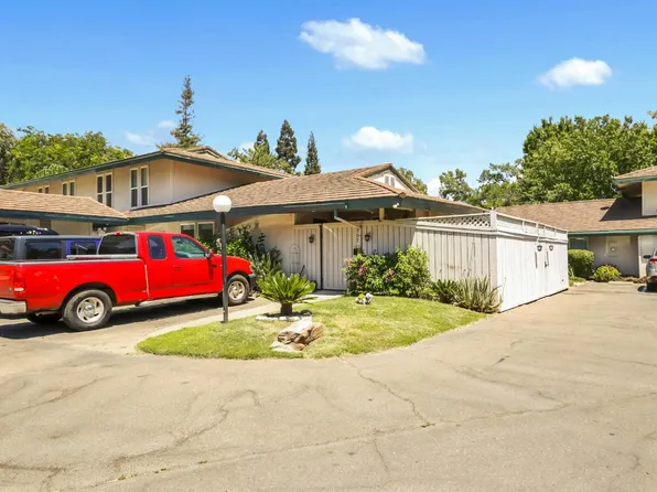 705 Roundtree Ct, Sacramento, CA 95831