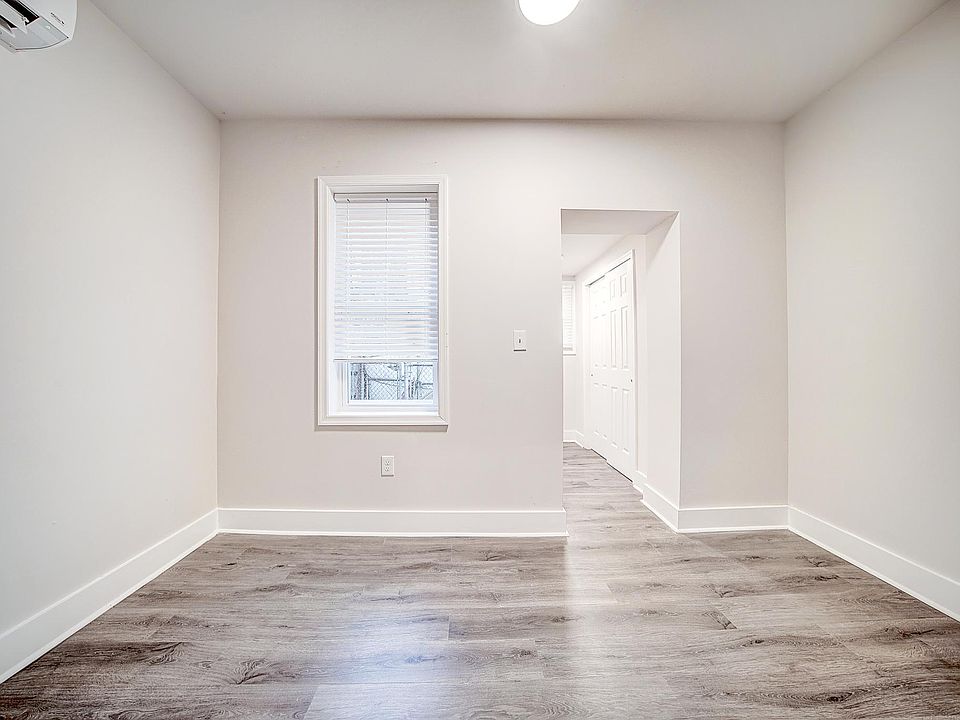1st image of 1938 E Somerset St #81