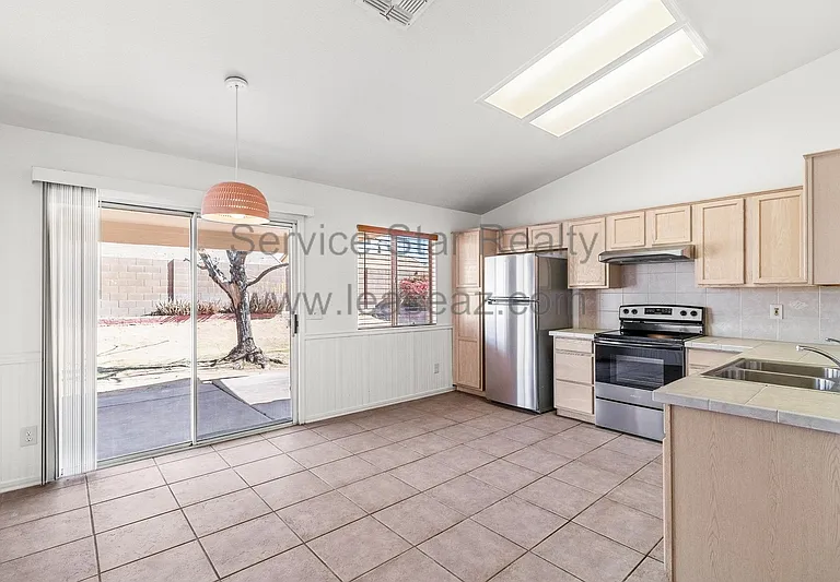 8656 E Crescent Ave — Photo 8