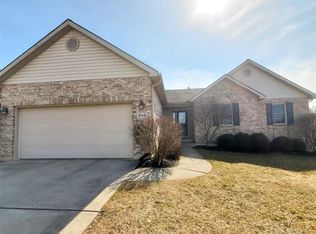 910 Oak Hill Ct, Troy, OH