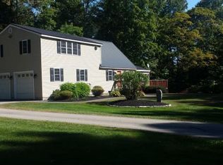 216 Youngs Hill Rd, Loudon, NH 03307