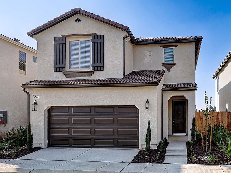 Canvas 1 - Spanish Exterior