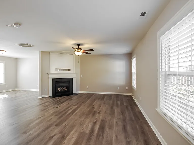 15823 Circlegreen Dr — Photo 5