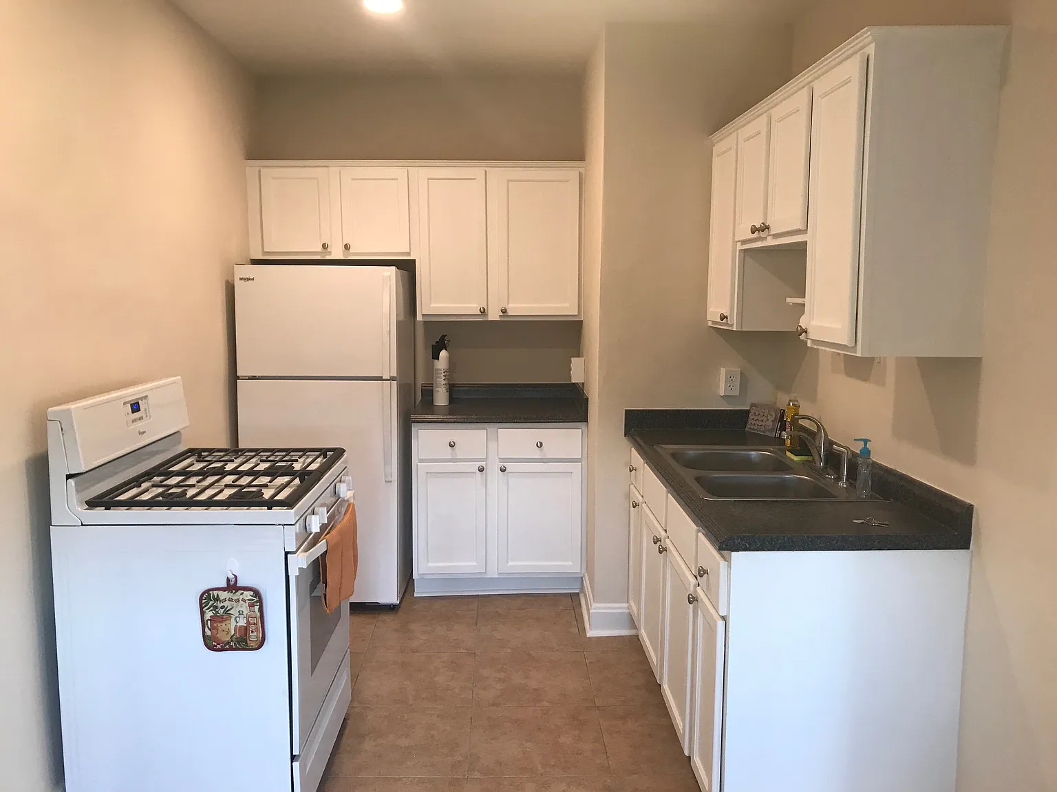 The Warren Apartments — Photo 4