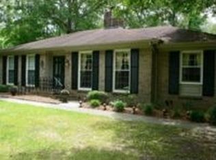 3519 Canterbury Rd, Trent Woods, NC 28562