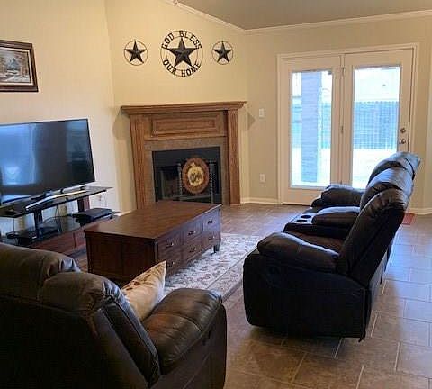 2nd image of 3211 Briscoe Dr
