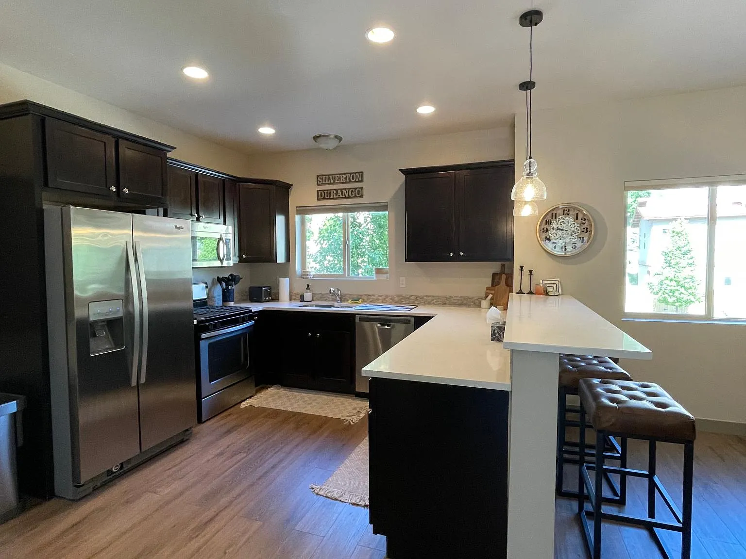 3 bed, 1897 sqft, $3,600 — Photo 3