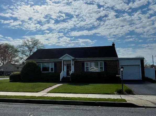 205 Hummer Rd, Ephrata, PA 17522