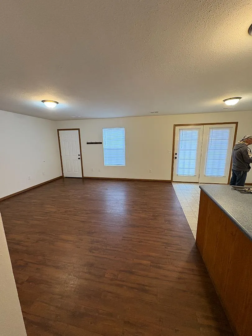 Unit Photo - 100 Aldergate St #48