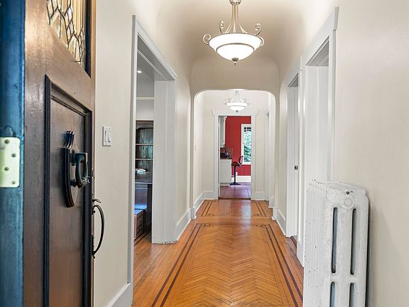 4th image of 5138 East Blvd