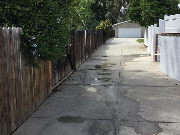 2nd image of 23036 Dolorosa St
