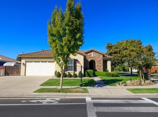 446 1st St, Escalon, CA 95320
