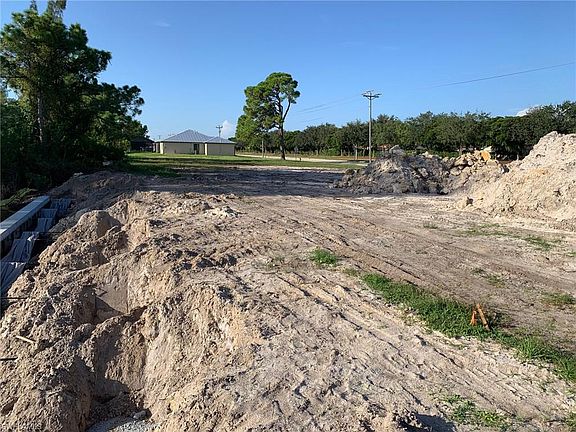 5th image of 1629 Surfside Blvd