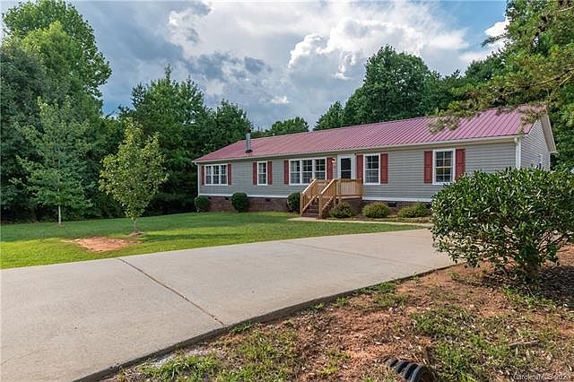 1st image of 165 Ridge Creek Dr #12